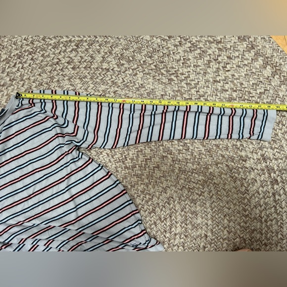 Modern Amusement Light Knit Sweater - Picture 3 of 8